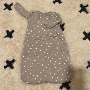 Gunamuna 3-9 months grey sleepsack long sleeve